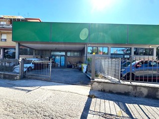 Immobile commerciale in Vendita a Porto San Giorgio, 170'000€, 206 m²