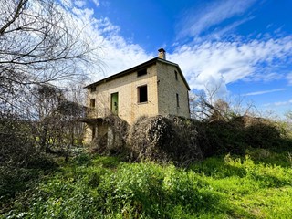 Casa Indipendente in Vendita a Petritoli, 140'000€, 220 m²