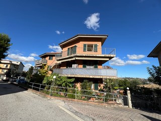 Appartamento in Vendita a Fermo, 230'000€, 105 m²
