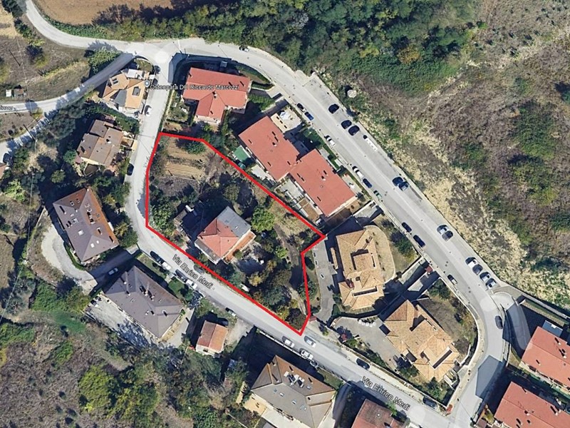 Casa Indipendente in Vendita a Porto San Giorgio, 550'000€, 690 m²