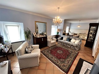 Rustico in Vendita a Fermo, 590'000€, 350 m²