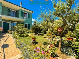 Villetta a schiera in Vendita a Porto Recanati, 470'000&euro;, 132 m²