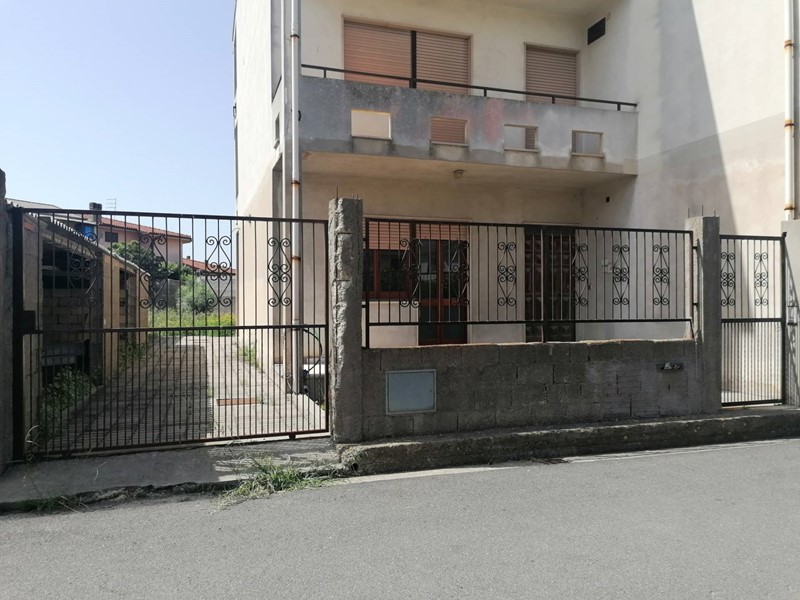 Quadrilocale in Vendita a San Gavino Monreale, 79'000€, 90 m²