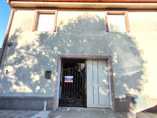 Casa Semi Indipendente in Vendita a Terralba, 93'000€, 180 m²