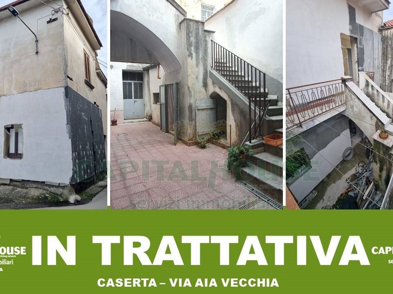 Casa Indipendente in Vendita a Caserta, 100'000€, 100 m²