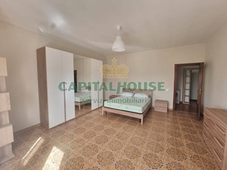Casa Semi Indipendente in Affitto a Caserta, 300€, 150 m²