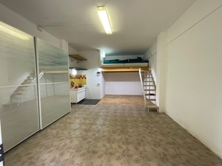 Magazzino in Vendita a Savona, 40'000€, 33 m²