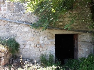 Terreno edificabile in Vendita a Serramonacesca, 85'000€, 80 m²