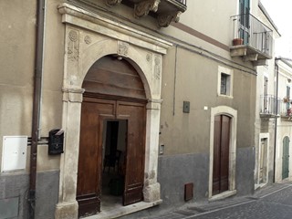 Casa Indipendente in Vendita a Manoppello, 115'000€, 250 m²