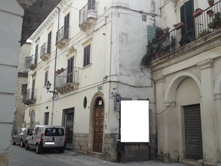 Quadrilocale in Vendita a Manoppello, 48'000€, 225 m²