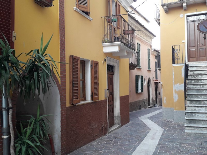 Casa Indipendente in Vendita a Manoppello, 45'000€, 100 m²
