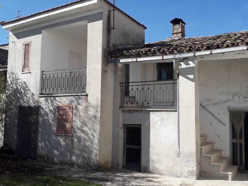 Casa Indipendente in Vendita a Casalincontrada, 45'000€, 160 m²