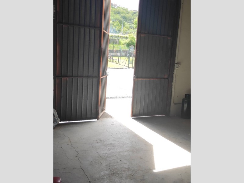 Capannone in Affitto a Vacri, 600&euro;, 150 m²