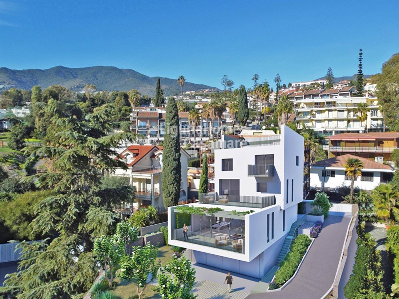 Villa in Vendita a Sanremo, 1'850'000€, 275 m²