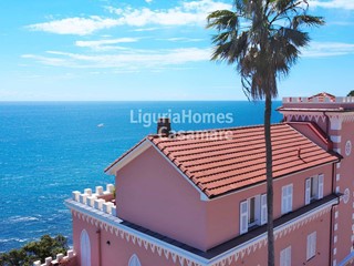 Appartamento in Vendita a Imperia, 1'059'000€, 233 m²