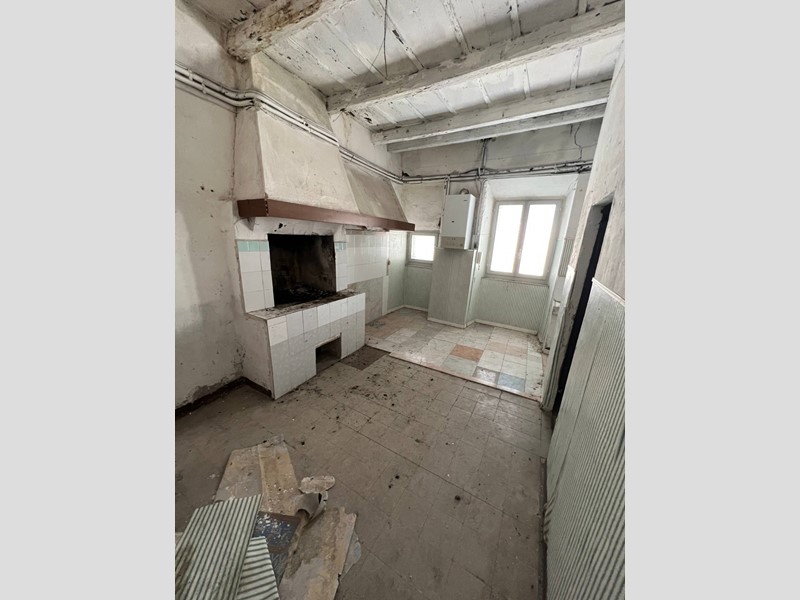 Casa Indipendente in Vendita a Fermo, 215'000€, 457 m²