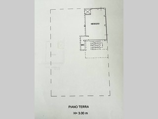 Attività commerciale in Vendita a Petritoli, 118'000€, 89 m²