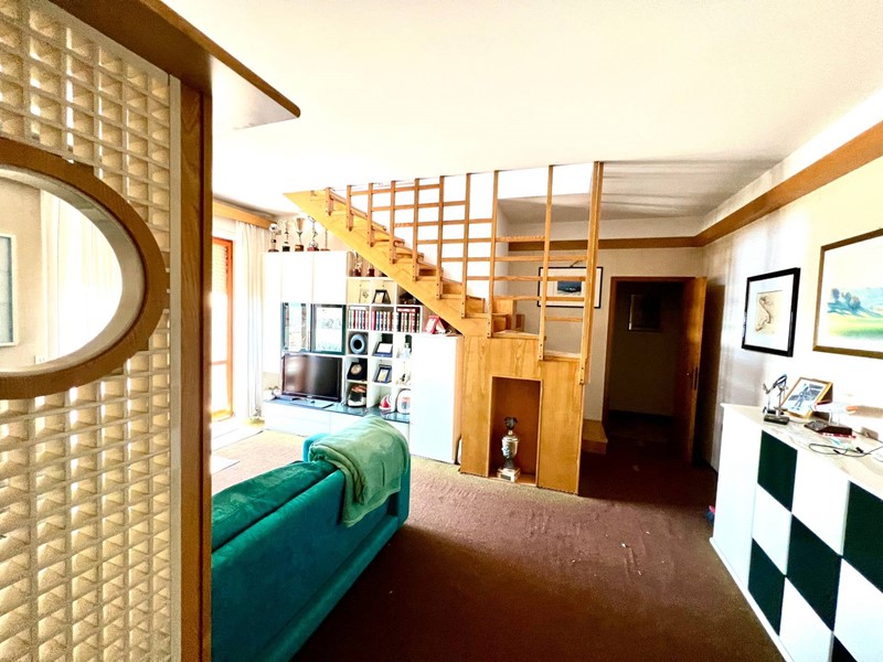 Appartamento in Vendita a Monte Urano, 158'000€, 182 m²