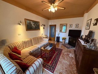 Trilocale in Vendita a Fermo, 130'000€, 118 m²