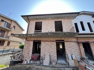 Trilocale in Vendita a Fermo, 155'000€, 100 m²