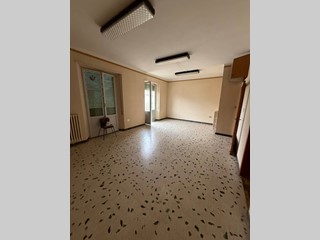 Attività commerciale in Vendita a Fermo, 85'000€, 85 m²