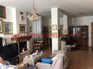 Appartamento in Vendita a Cairo Montenotte, 215'000€, 152 m²