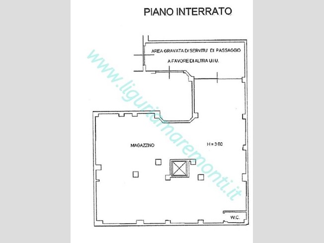 Magazzino in Vendita a Savona, 100'000€, 200 m²