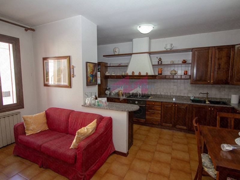 Quadrilocale in Vendita a Bergantino, 50'000€, 100 m²