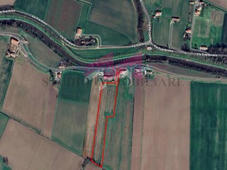 Terreno agricolo in Vendita a Trecenta, 40'000€, 17000 m²