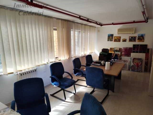 Ufficio in Vendita a San Benedetto del Tronto, 195'000€, 102 m²