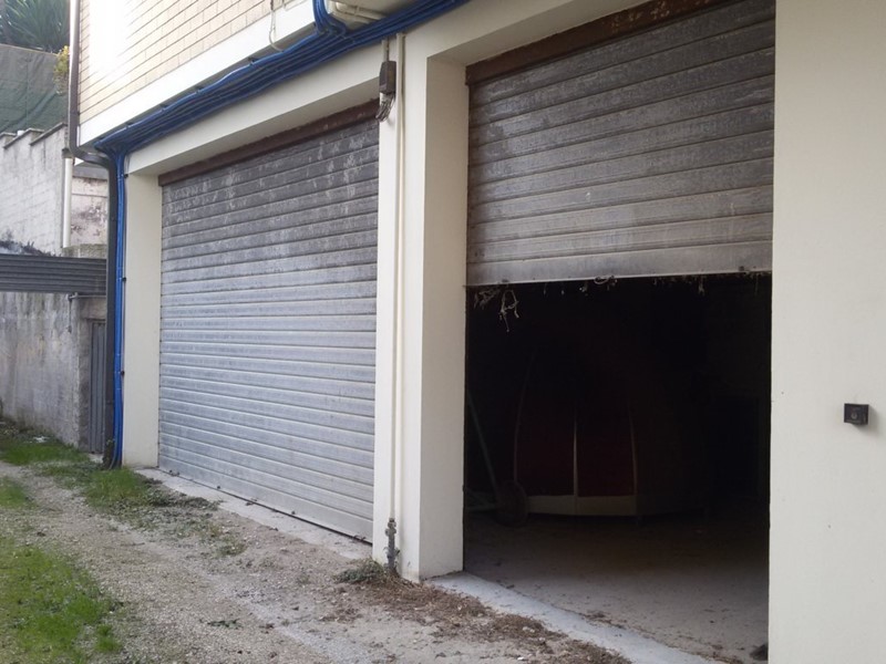 Magazzino in Vendita a San Benedetto del Tronto, 80'000€, 100 m²