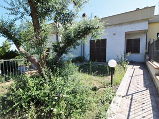 Villetta a schiera in Vendita a San Benedetto del Tronto, 320'000€, 230 m²