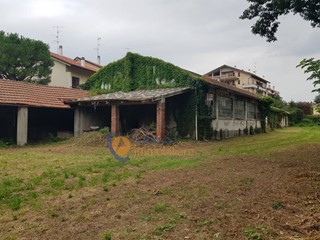 Terreno edificabile in Vendita a Busto Arsizio, 3150 m²