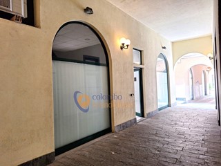Ufficio in Vendita a Busto Arsizio, 90'000€, 48 m²