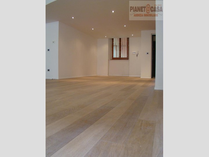 Appartamento in Vendita a Ascoli Piceno, 415'000€, 190 m²