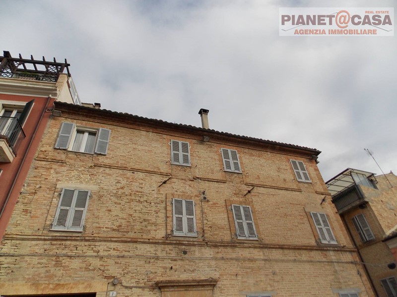 Quadrilocale in Vendita a Offida, 88'000€, 100 m²