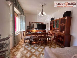 Casa Indipendente in Vendita a Ancarano, 95'000€, 135 m²