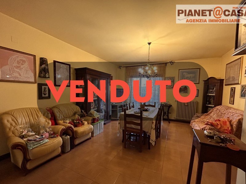 Appartamento in Vendita a Spinetoli, 128'000€, 200 m²