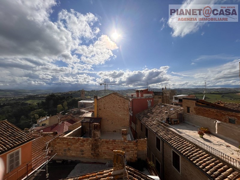 Casa Semi Indipendente in Vendita a Monsampolo del Tronto, 69'000€, 120 m²