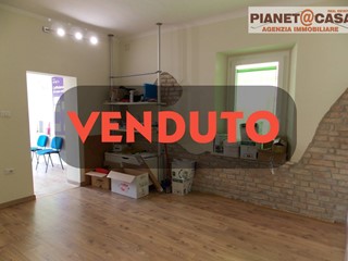 Immobile commerciale in Vendita a Spinetoli, 69'000€, 80 m²