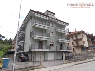Quadrilocale in Vendita a Spinetoli, 85'000€, 110 m²