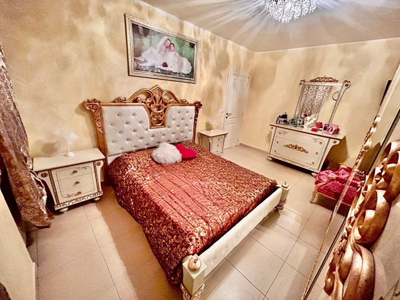 Villa in Vendita a Venezia, 850'000€, 240 m²