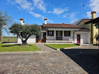 Casa Semi Indipendente in Vendita a Casale sul Sile, 520'000€, 200 m²