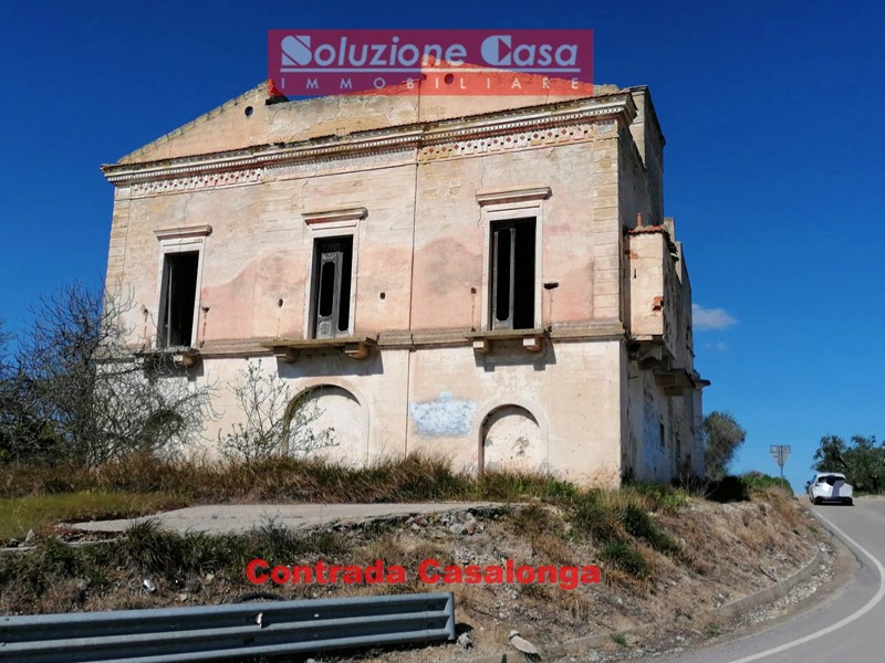 Casa Indipendente in Vendita a Barletta, 65'000€, 300 m²