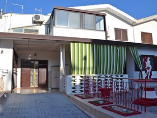 Villa in Vendita a Canosa di Puglia, 249'000€, 155 m²