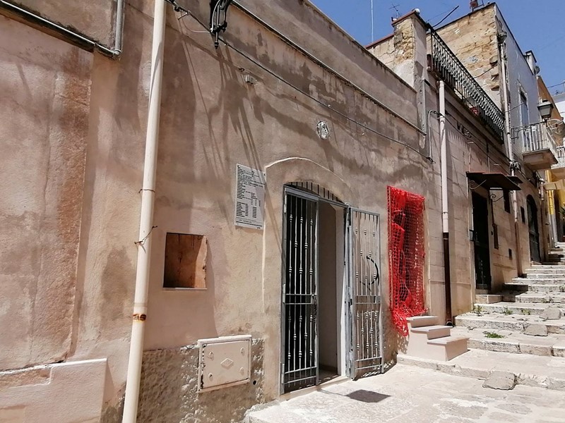 Casa Indipendente in Vendita a Canosa di Puglia, 45'000€, 60 m²