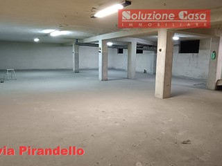 Box in Vendita a Canosa di Puglia, 55'000€, 225 m²