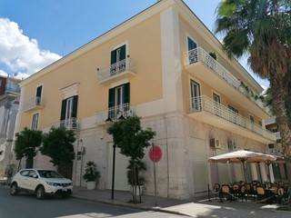 Trilocale in Vendita a Canosa di Puglia, 165'000€, 100 m²