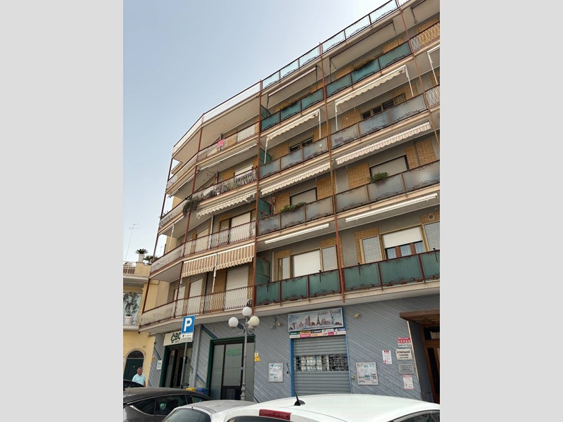 Box in Vendita a Canosa di Puglia, 27'000€, 75 m²