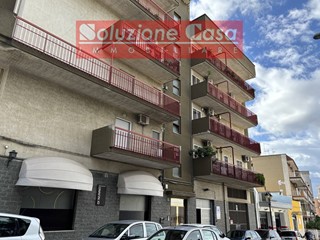 Quadrilocale in Vendita a Canosa di Puglia, 149'000€, 105 m²